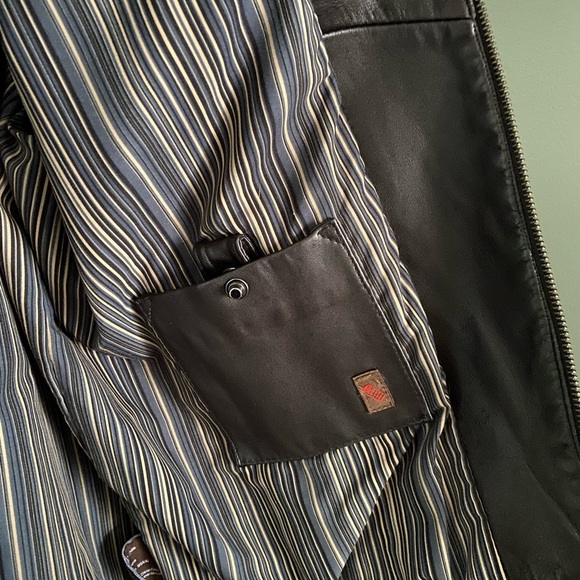 🚩 SOLD- Danier Leather Men’s Jacket- style no. 80416. Size 2xl - Picture 5 of 16